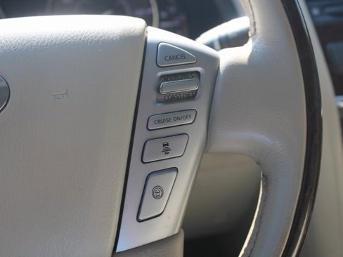 Used 2015 INFINITI QX80 Luxe w/ 22" Wheel Package image 12