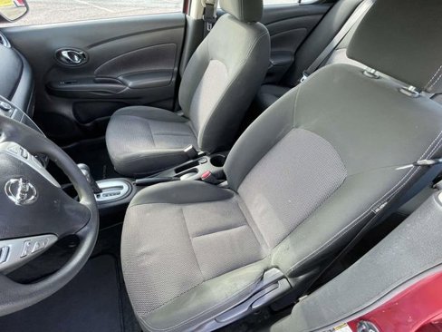 Used 2018 Nissan Versa SV image 12