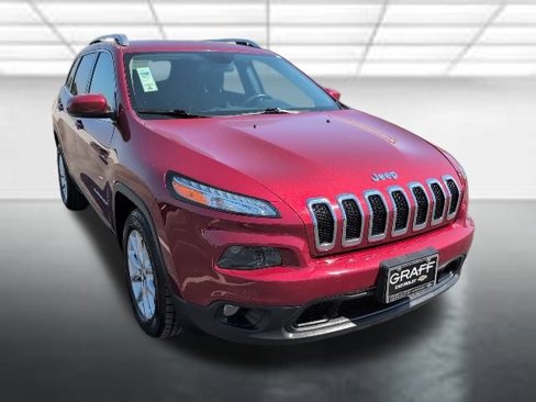 Used 2017 Jeep Cherokee Latitude w/ Comfort & Sound Group image 1