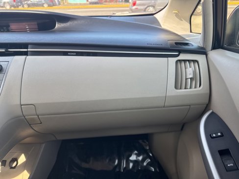 Used 2012 Toyota Prius Two image 11