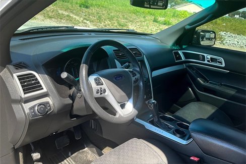 Used 2014 Ford Explorer XLT w/ Equipment Group 201A image 13