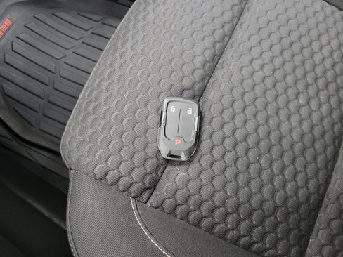 Used 2018 GMC Acadia SLE image 32