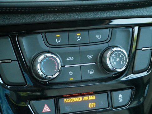 Used 2020 Buick Encore Preferred w/ Safety Package image 24