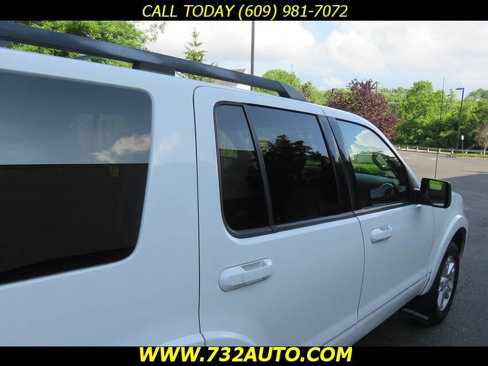 Used 2010 Ford Explorer XLT image 28
