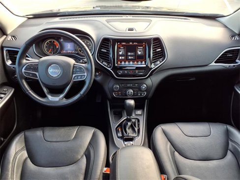 Used 2021 Jeep Cherokee Limited image 3