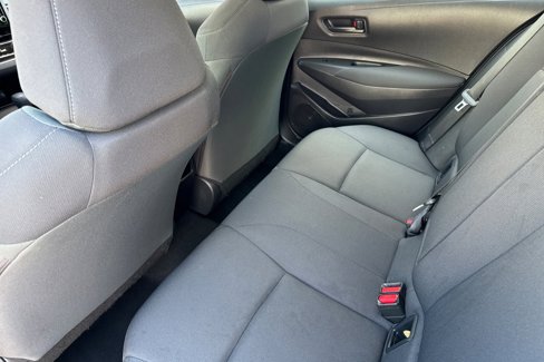 Used 2022 Toyota Corolla LE image 12