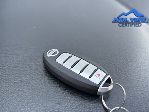 Used 2024 Nissan Versa SV w/ Trunk Package image 24
