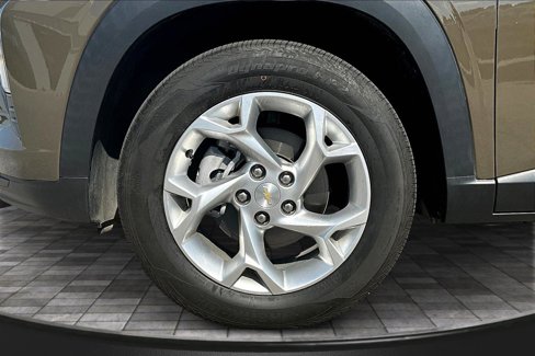 Used 2024 Chevrolet Trax LS w/ LS Convenience Package image 22