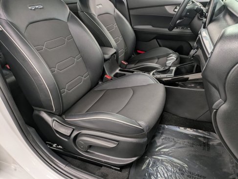 Used 2023 Kia Forte GT-Line w/ GT-Line Technology Package image 28