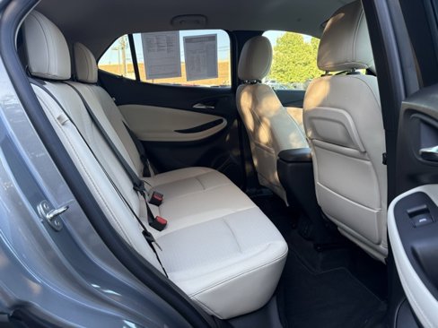 Used 2023 Buick Encore GX Preferred w/ Cold Weather Comfort Package image 18