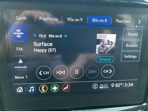 Used 2020 Chevrolet Traverse LT image 39