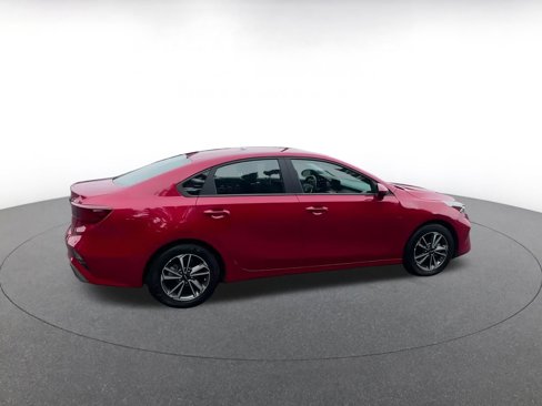 Used 2024 Kia Forte LXS image 11