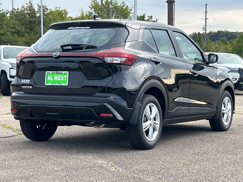 New 2025 Nissan Kicks Play S image 7