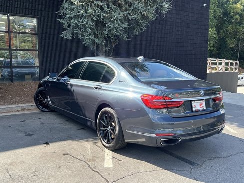 Used 2017 BMW 740e xDrive image 18