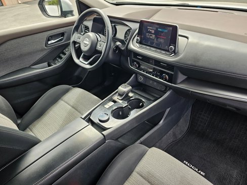 Used 2023 Nissan Rogue SV image 16