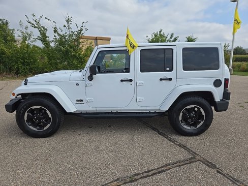 Used 2014 Jeep Wrangler Unlimited Sahara image 9
