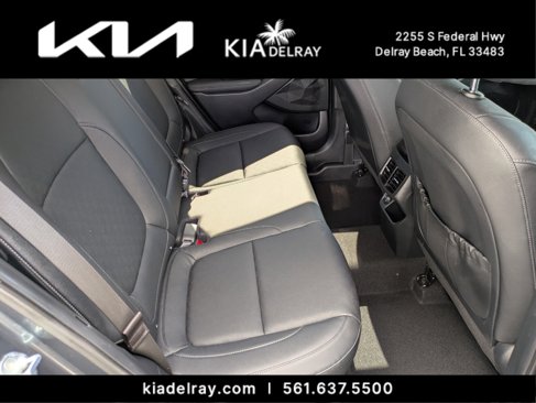 Certified 2023 Kia Seltos SX w/ SX Sunroof Package image 28