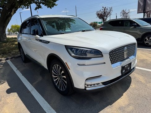 Used 2020 Lincoln Aviator Reserve w/ Elements Package Plus image 3