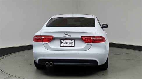 Used 2017 Jaguar XE Premium image 6