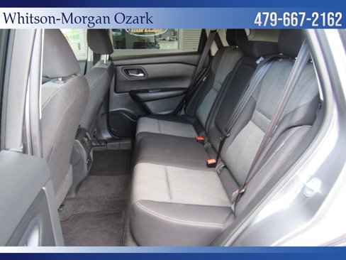 Used 2024 Nissan Rogue SV image 17