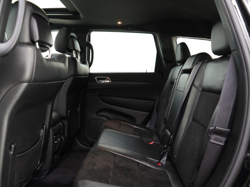 Used 2017 Jeep Grand Cherokee Altitude image 17
