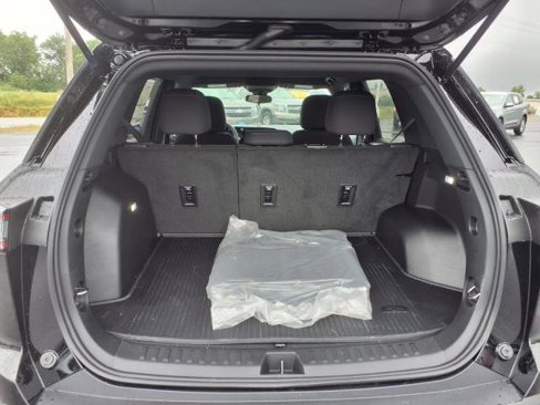 New 2026 Chevrolet Equinox LT w/ LPO, Floor Liner Package image 18