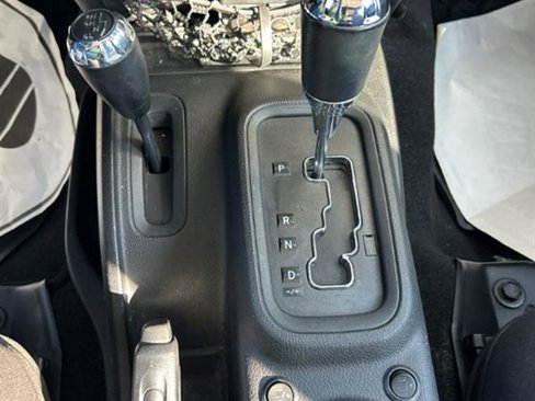 Used 2014 Jeep Wrangler Unlimited Sahara w/ Dual Top Group image 19