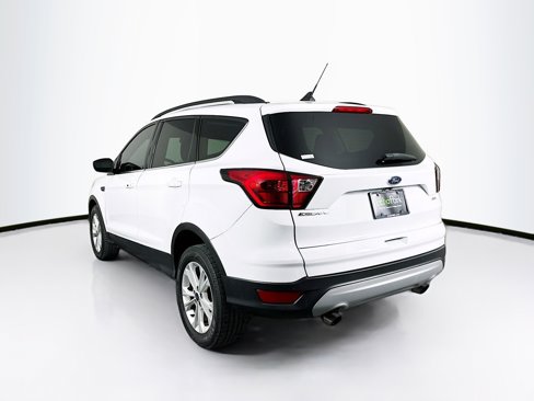 Used 2019 Ford Escape SEL image 5