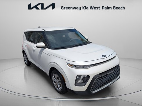 Certified 2021 Kia Soul LX image 2