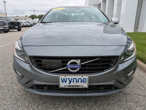 Used 2017 Volvo S60 T6 R-Design Platinum w/ Climate Package image 9
