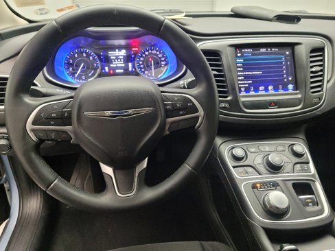 Used 2015 Chrysler 200 Limited w/ Convenience Group image 22
