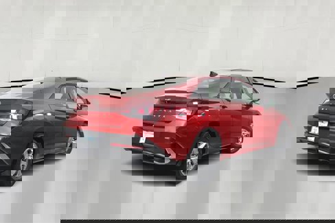 New 2025 Hyundai Elantra SE image 7