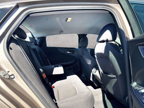 Used 2023 Chevrolet Malibu LT image 8