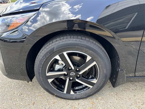 New 2025 Nissan Sentra SV image 3