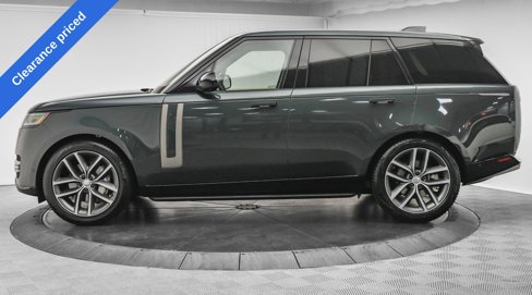Used 2024 Land Rover Range Rover SE image 4