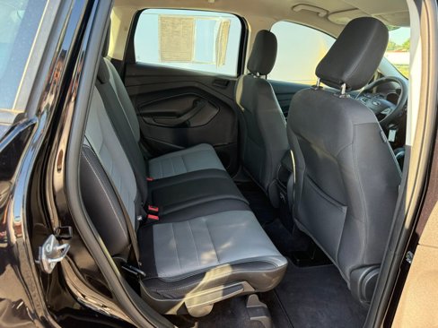 Used 2019 Ford Escape S image 12