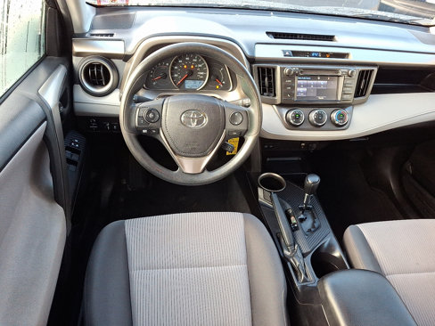 Used 2015 Toyota RAV4 LE image 12