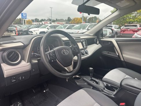 Used 2015 Toyota RAV4 LE image 14