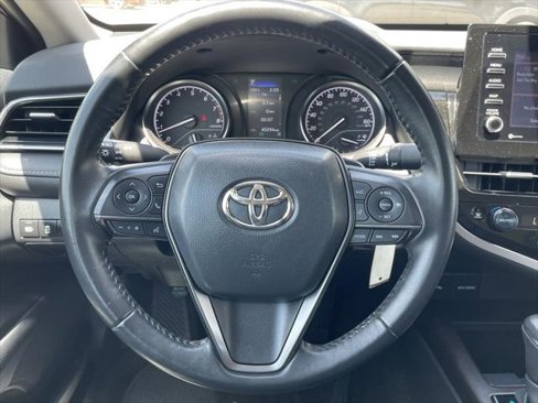 Used 2024 Toyota Camry SE image 16