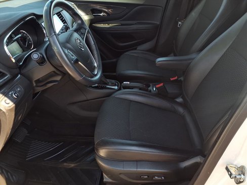 Used 2018 Buick Encore Preferred image 5