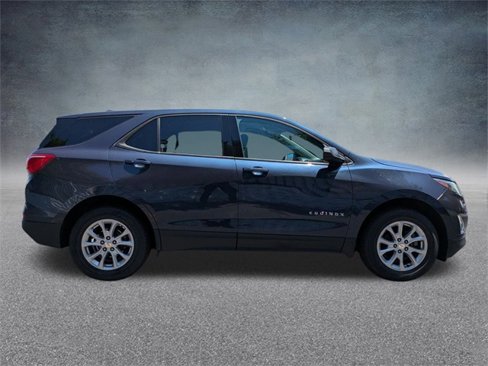 Used 2019 Chevrolet Equinox LS w/ LS Convenience Package image 2