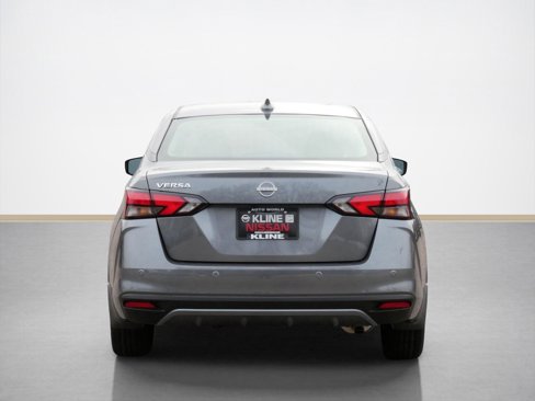 New 2025 Nissan Versa SV image 3