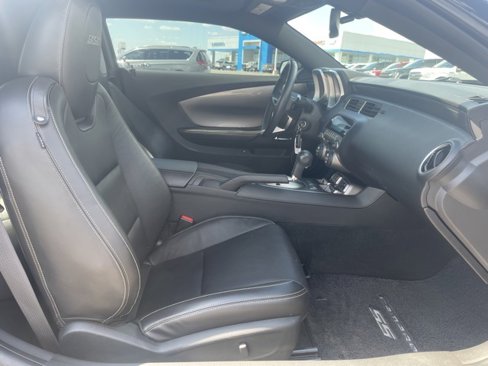 Used 2010 Chevrolet Camaro SS w/ White Stripe Package image 14