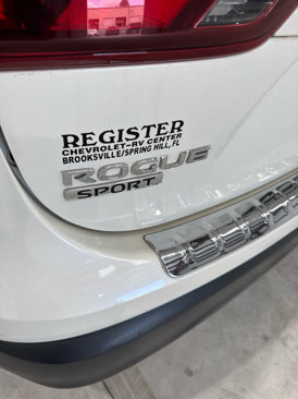 Used 2018 Nissan Rogue Sport SL image 8