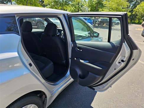 New 2025 Nissan Leaf S image 24