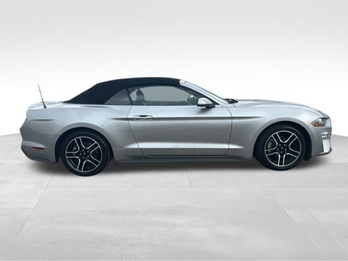 Certified 2022 Ford Mustang Premium image 6