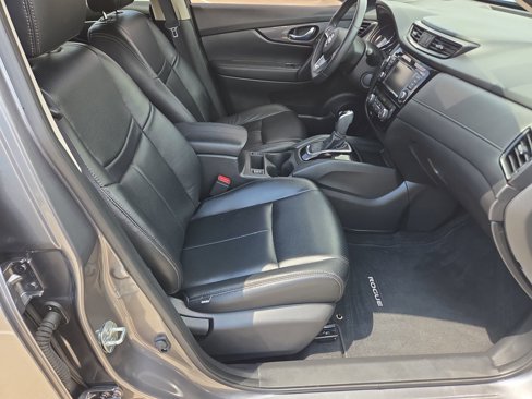 Certified 2020 Nissan Rogue SV image 21