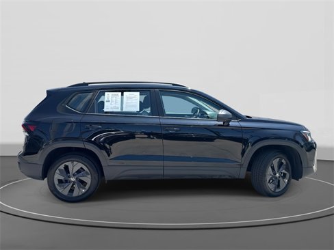 Certified 2025 Volkswagen Taos S image 3