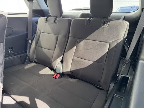 Used 2022 Ford Explorer XLT image 12