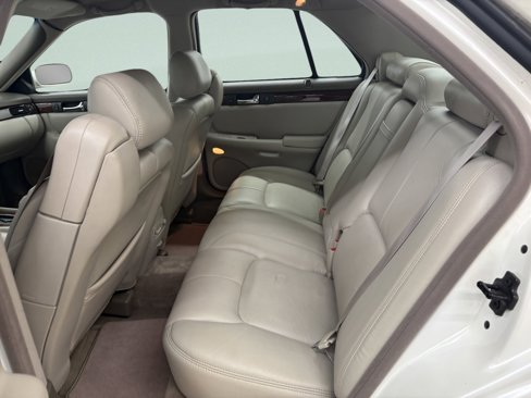 Used 1998 Cadillac Seville STS w/ Heated Seats Pkg image 10